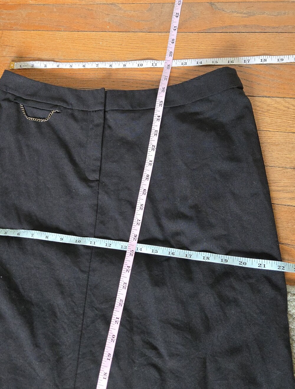Black wool maxi skirt with small chain zipper pocket - Picture 3 of 9